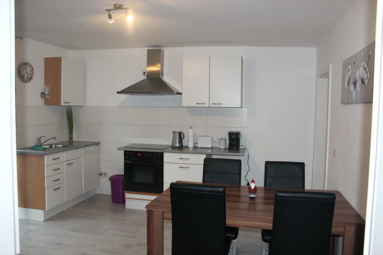 Gut Gelegenes Appartment Mit Wifi, Parkplatz, Wama, Trockner Usw. Καϊζερσλάουτερν Εξωτερικό φωτογραφία